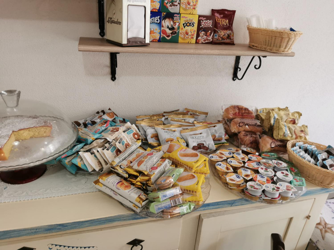 Food & Drinks 5, Bed & Breakfast Mare Isole, Olbia-Tempio