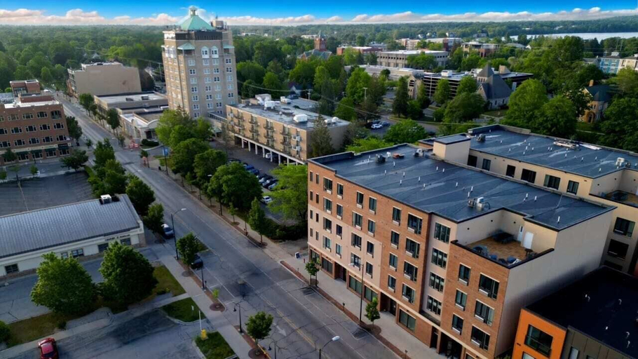 Exterior & Views 2, Boardwalk Suites & Residences By Kasa, Grand Traverse