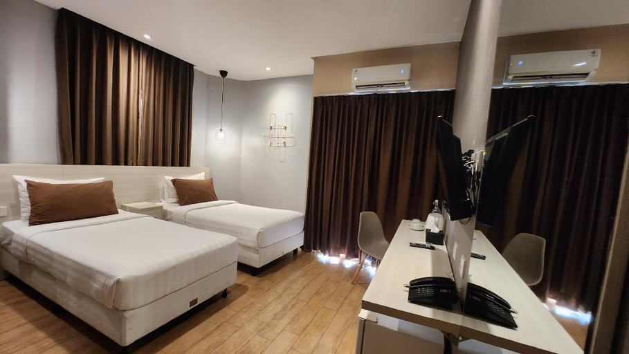 bedroom 1