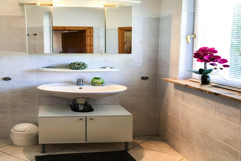 Bathroom, Reihenhaus am Kummerower See in Sommersdorf, Mecklenburgische Seenplatte