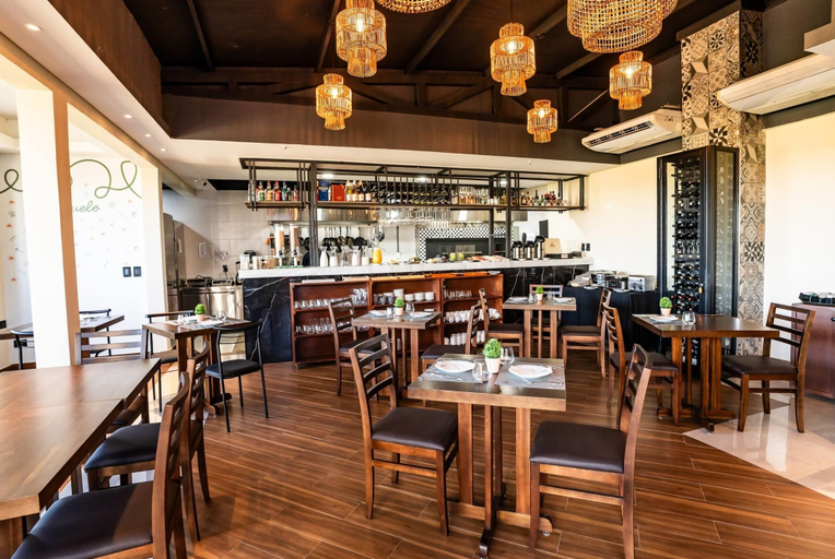 Food & Drinks 5, Ramada Suites By Wyndham Asuncion Aeropuerto, Mariano Roque Alonso