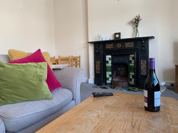 Room amenity 3, Seaside Apartments, Devon