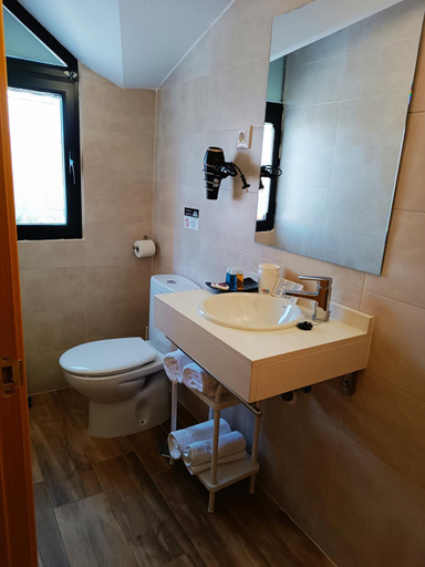 Bathroom 3, Hotel Alma Rosa, Ávila
