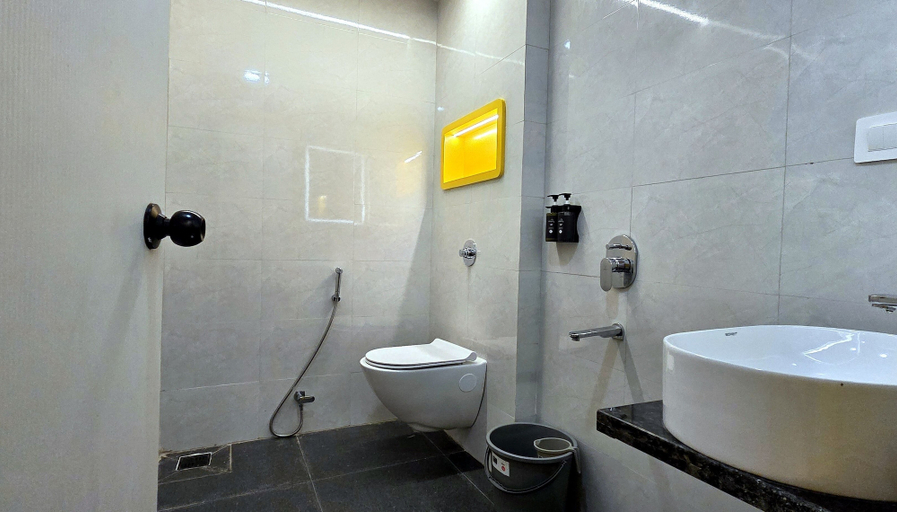 Bathroom 4, Stayinn Suites, Bhopal