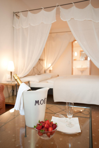Bedroom 2, Hotel Barbarossa, Düsseldorf