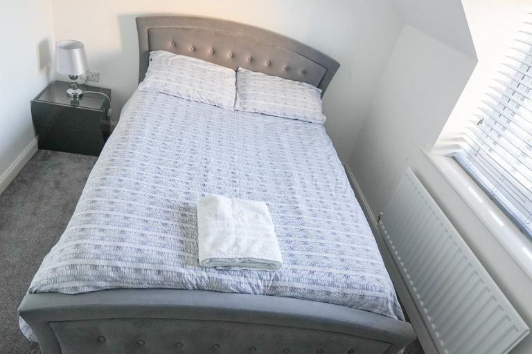 Bedroom 2, 148 Mansell Road, South Gloucestershire