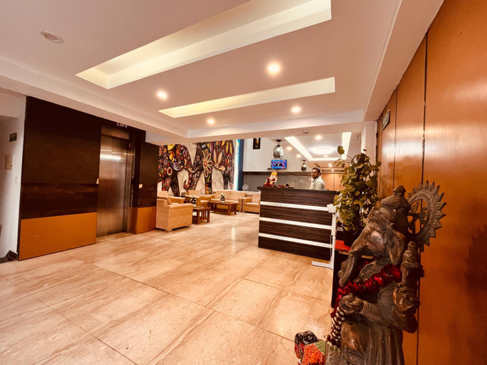 Public Area 2, Gold Inn karol bagh Delhi, Delhi