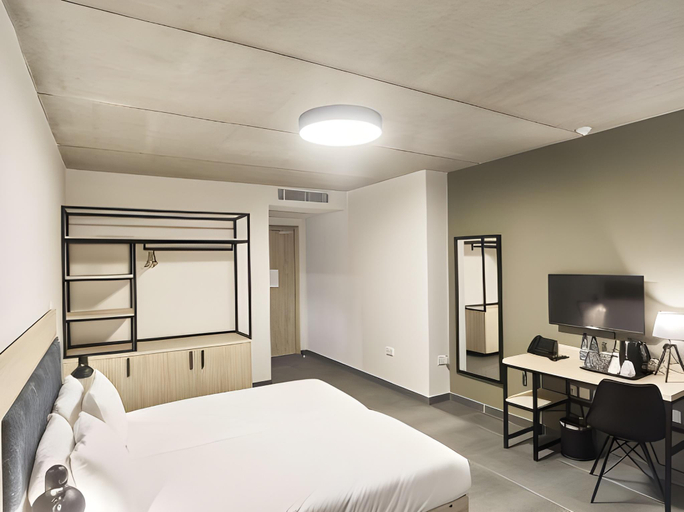 Bedroom 3, Lady Todd