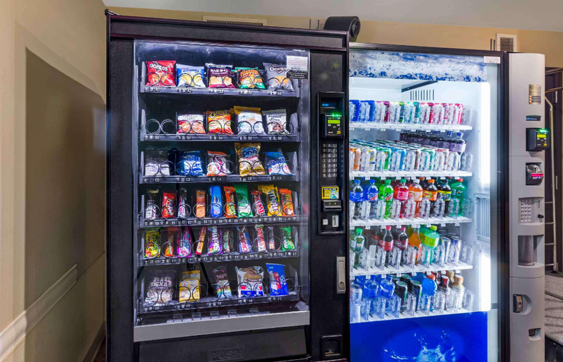 Food & Drinks 5, Extended Stay America Select Suites - Cleveland - Airport, Cuyahoga