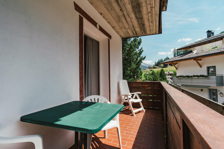 Others 3, Hotel Residence Griesfeld, Bolzano