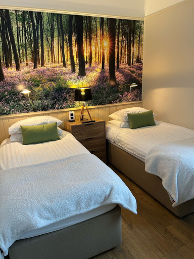Bedroom 2, Cruachan, Highland
