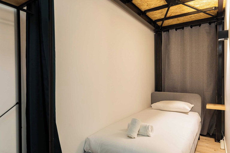 Room 4, Dify Mazenod - Prefecture, Rhône