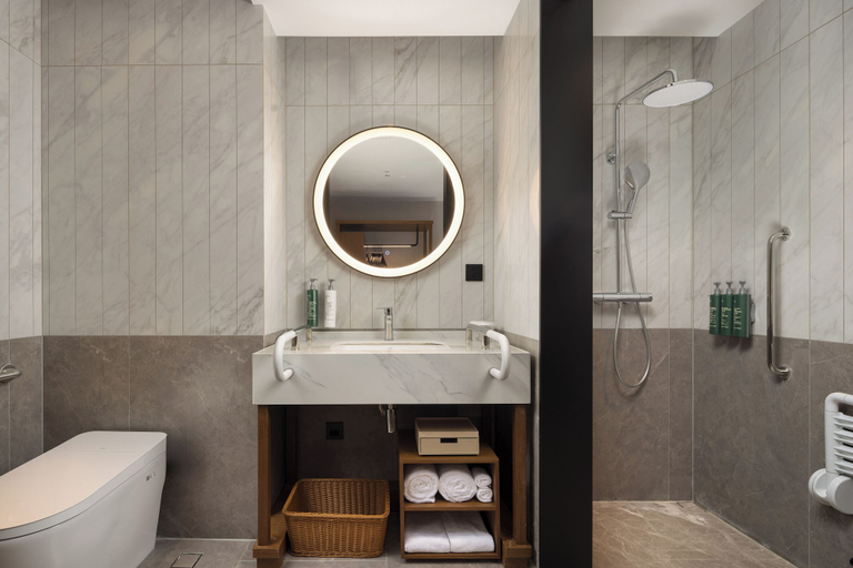 Bathroom 4, Hilton Garden Inn Chengdu Jinniu Yipintianxia, Chengdu