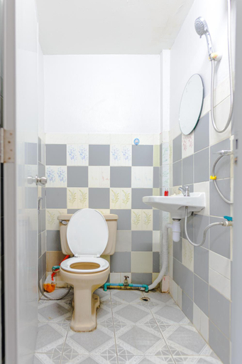 Bathroom 4, High5 Guesthouse, Pattaya