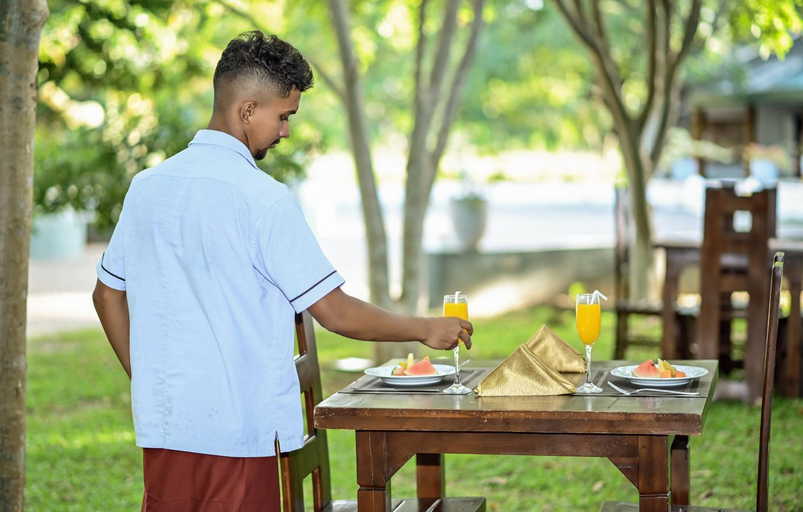 Food & Drinks 5, Hotel Golden Ray, Dambulla