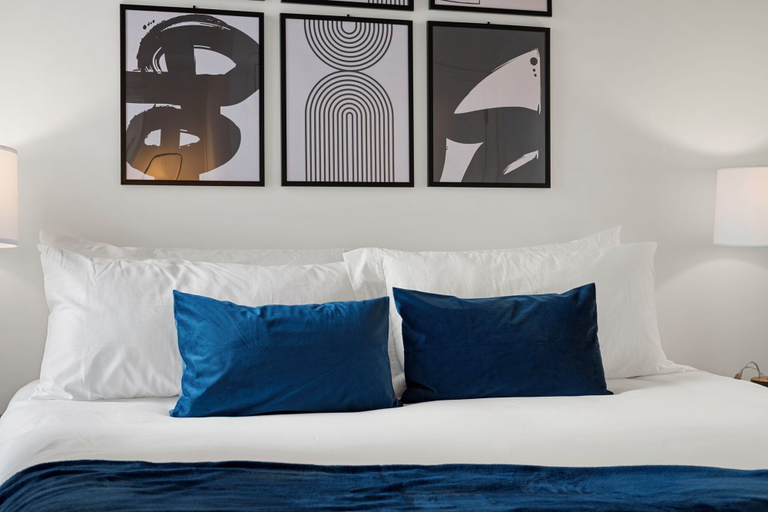 Bedroom 3, ENVITAE Hotel 4 Bedroom Luxury Apartments, Cook
