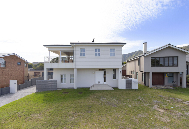 Exterior & Views 2, Ocean View Family Beach House, Overberg
