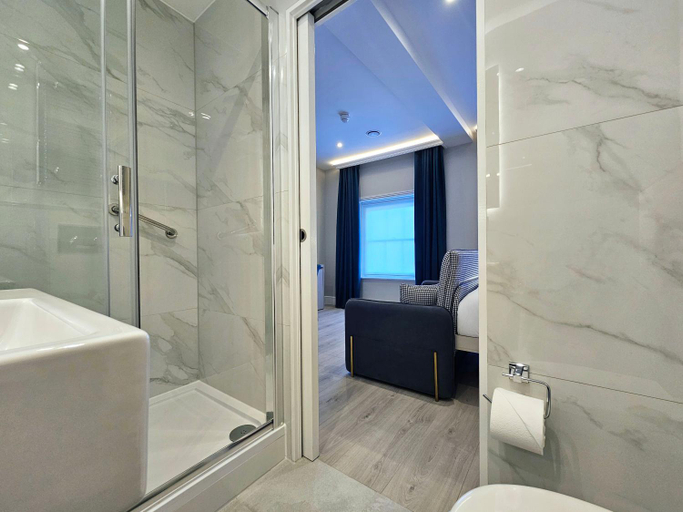 Bathroom, NOX HOTELS | Paddington (DO NOT USE), London