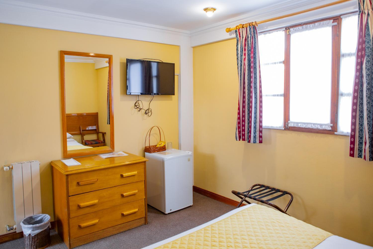 Bedroom 2, Hotel Cima Argentum, Tomás Frías