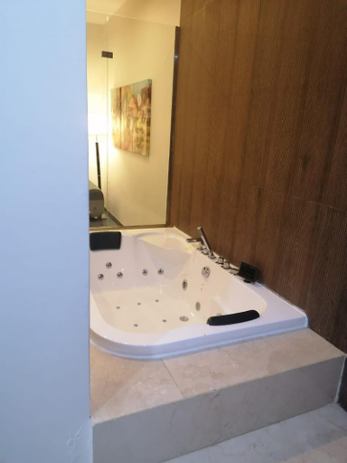 Bathroom 5, Diamond Hotel Riyadh, Riyadh