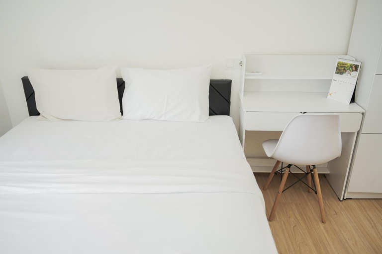 Bedroom 2, Elegant and Strategic 2BR Sky House BSD Apartment By Travelio, Tangerang Selatan