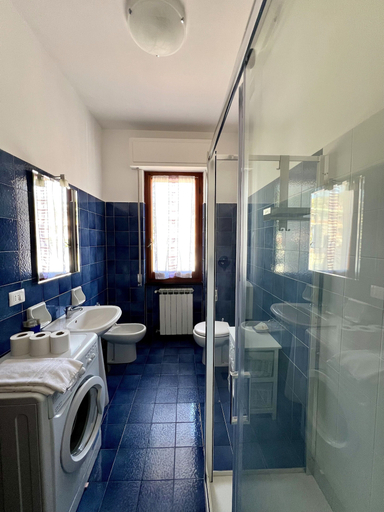 Bathroom, Appartamenti Lella, La Spezia