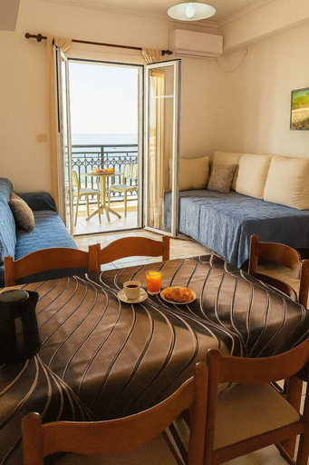 Room 5, Beachfront Panorama Aprtmnt - Kythira Seafront Gem, Attica