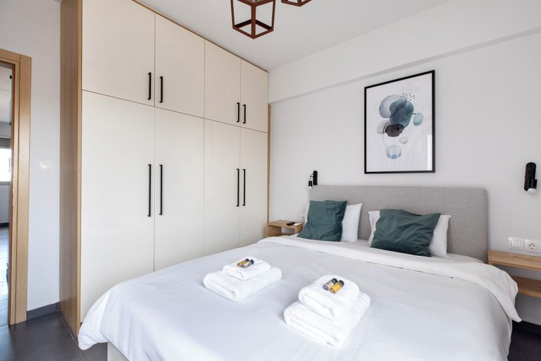 Room 4, Andromeda - 1 Bedroom Apt & Terrace in Athens, Attica