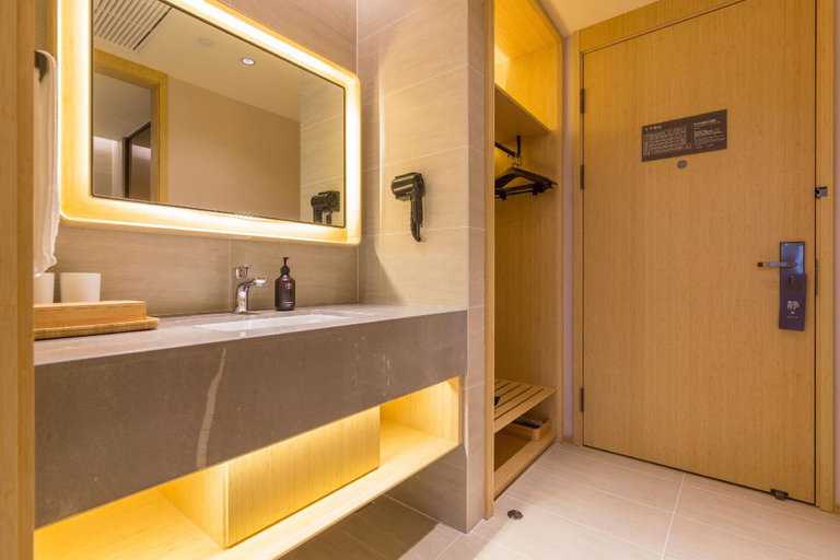 Bathroom 4, Ji Hotel (Wuhan Jinyin Lake), Wuhan