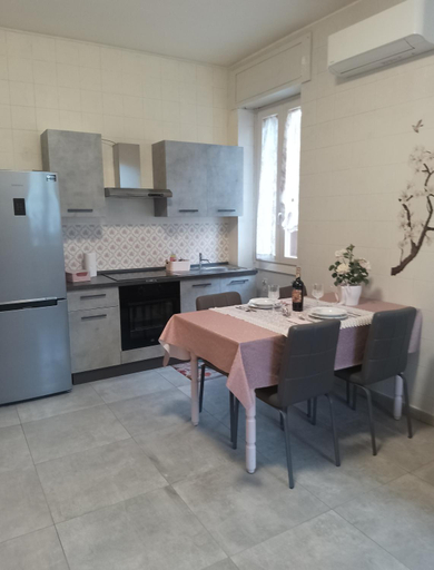 Others 3, ROSI HOME, Verona