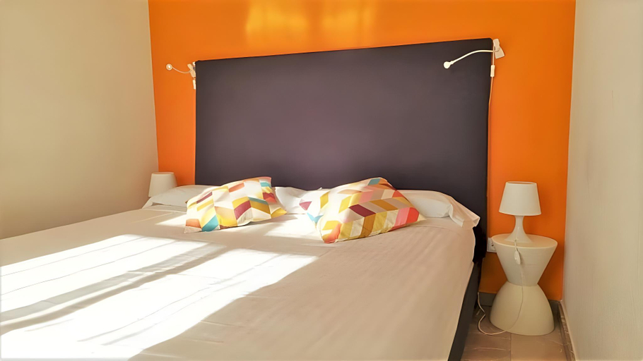 Bedroom 2, Aparthotel G3 Galeon, Madrid
