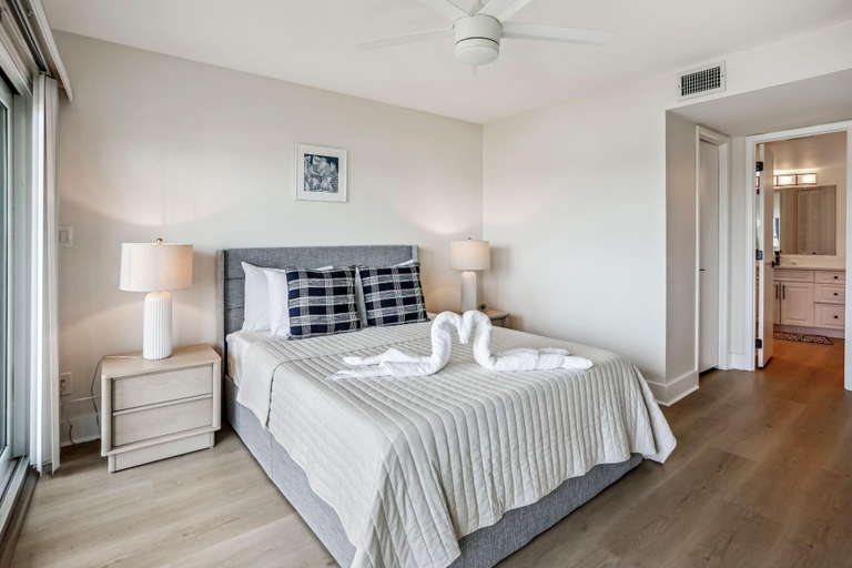 Bedroom 4, Land's End 1-406 Bay Front - Premier, Pinellas