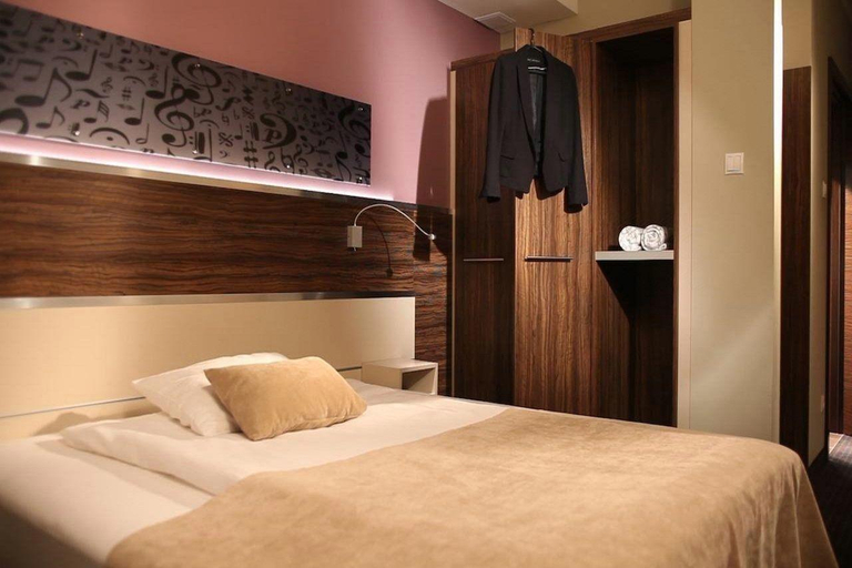 Bedroom 3, Hotel Beethoven, Gdańsk City