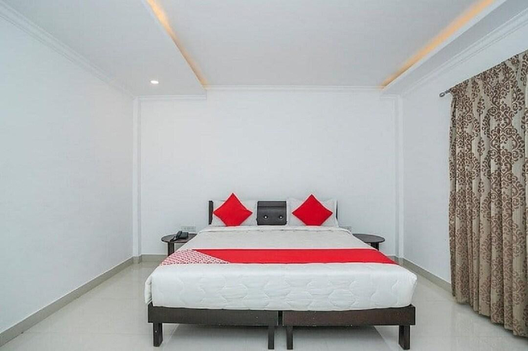Bedroom 2, SQUARE INN Cosmopolitan, Bangalore Rural