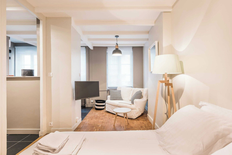 Room 2, Dify Studio - Perrache/confluence, Rhône