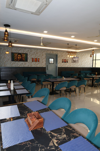 Food & Drinks 4, Aries Inn, Dehradun