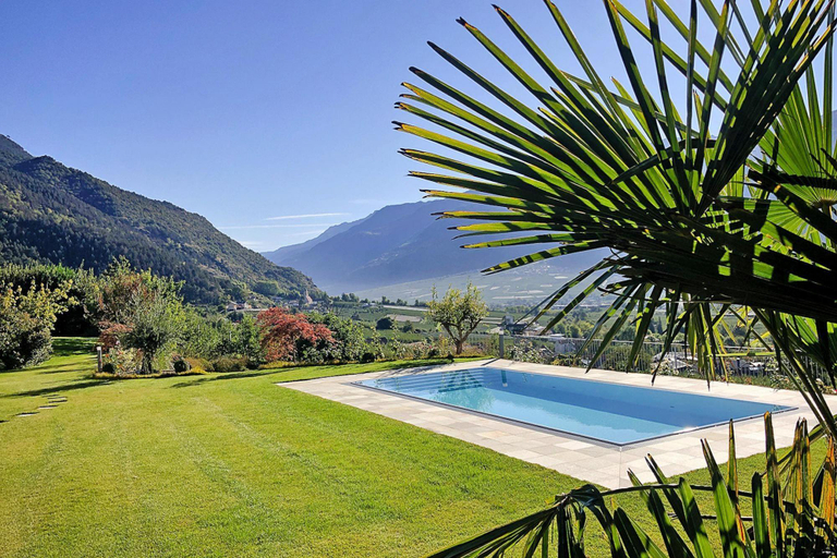 Sport & Beauty 4, Apartment in Goldrain with Pool  Mountain Views, Bolzano