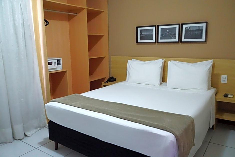 Bedroom 4, Nobile Suites Diamond, Vitoria