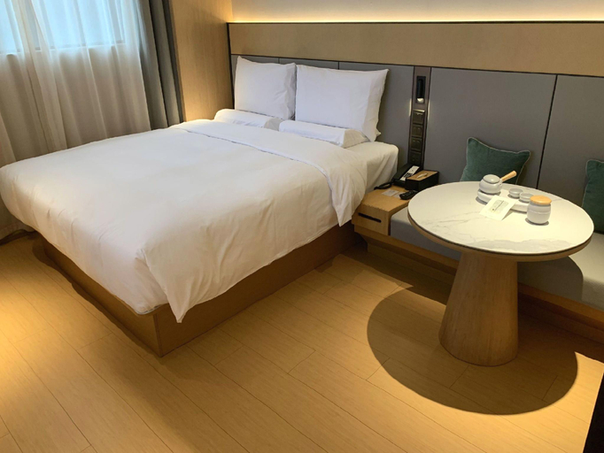 Bedroom 3, Ji Hotel Shanghai Xujiahui Caobao Road Subway Stat, Shanghai