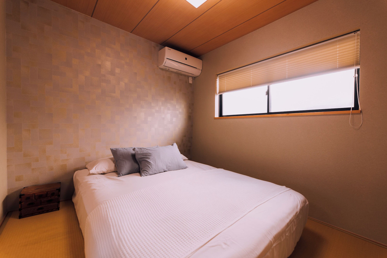 Bedroom 5, mist Osaka - Private Outdoor Sauna & Projector, Osaka