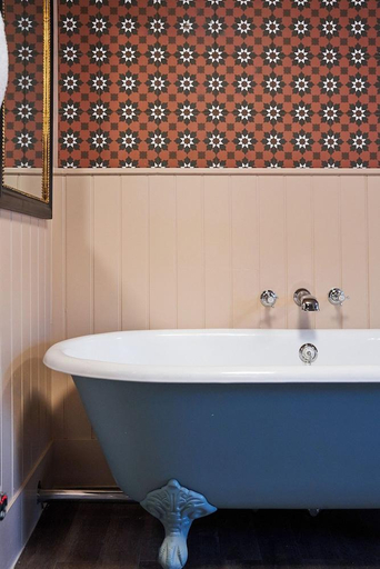 Bathroom 4, The White Hart Hotel, East Sussex