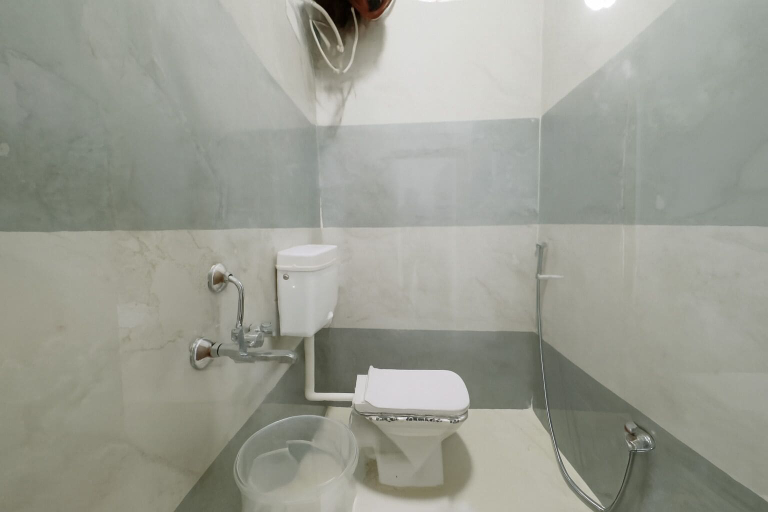 Bathroom 3, Hotel Wagheshwari, Ujjain