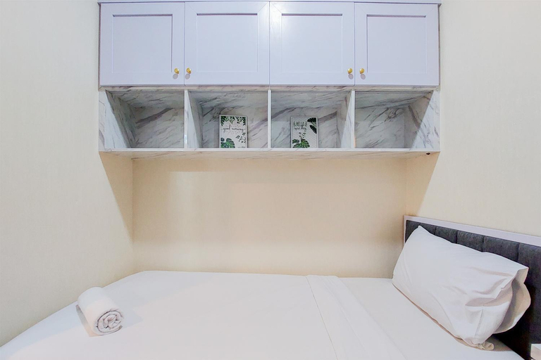 Bedroom 2, Restful and Comfy 2BR at Sky House BSD By Tarvelio, Tangerang