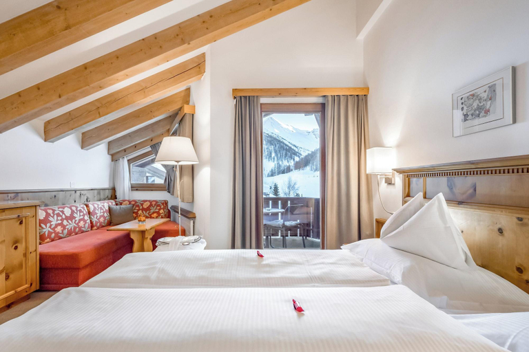 Bedroom 4, Chalet Silvretta Hotel & Spa, Inn