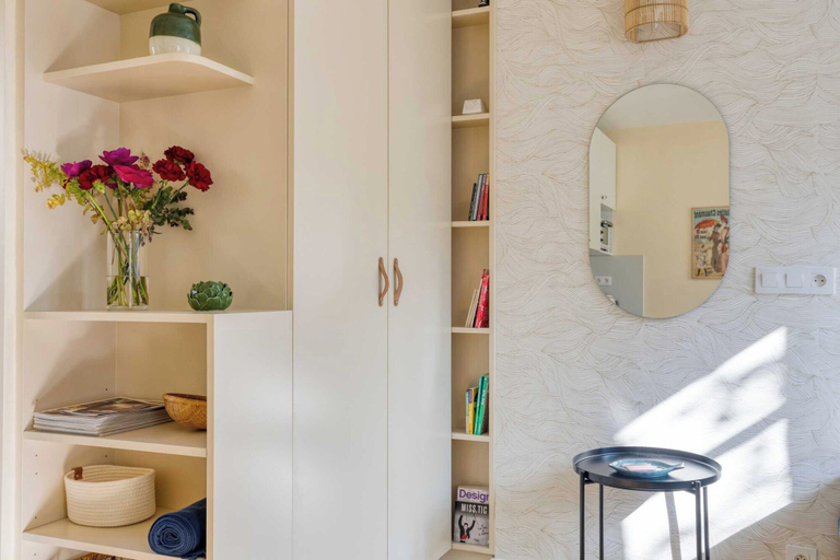 Interior 5, Studio Moderne - 2P- Belleville, Paris