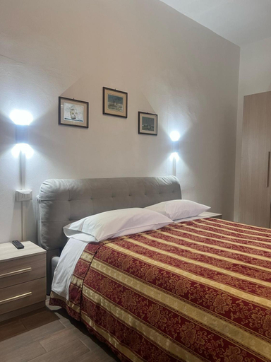 Bedroom 4, ALO ALO ALBERGO, Pavia