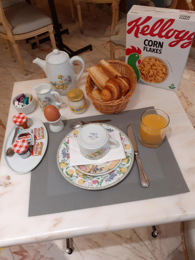 Food & Drinks 4, Hotel La Sanguine, Paris