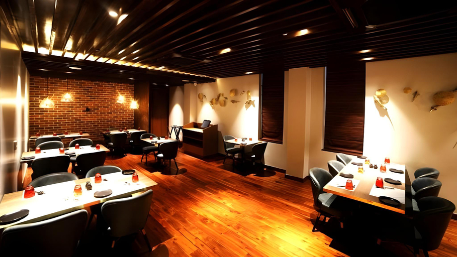 Food & Drinks 5, Hotel Le Lotus Grand, Varanasi