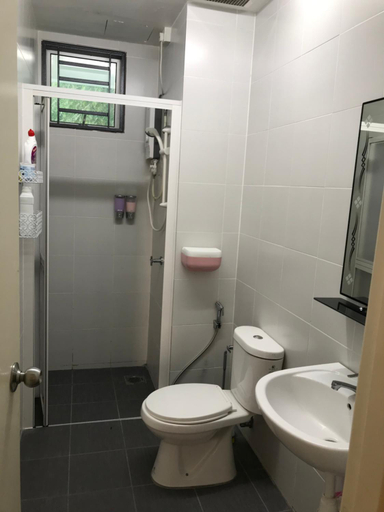 Bathroom, Taiping Lakeview Homestay, Larut and Matang