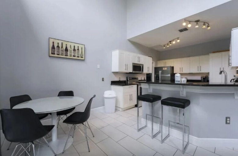 In-room dining 2, 6Br Retreat W/ South Pool, Spa & Game Room Fun, Osceola